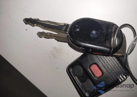 2009 Ford F-150 Fx4/Lariat/Xl/Xlt z USA, uszkodzony, nr VIN 1FTPX14V39KC77653